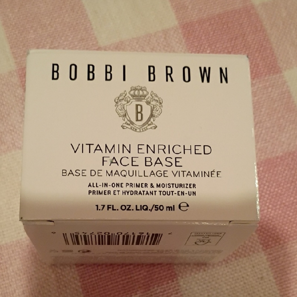 Bobbi Brown Vitamin Enriched Face Base